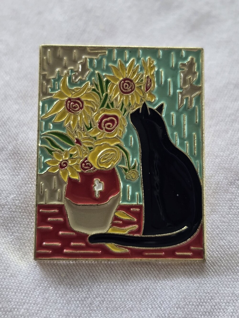 Enamel cat pin | Sunflowers